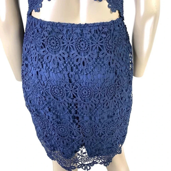 Hollister Crochet Halter Racerback Cut Out Mini Sheath Dress Women Size M Navy - Picture 9 of 16